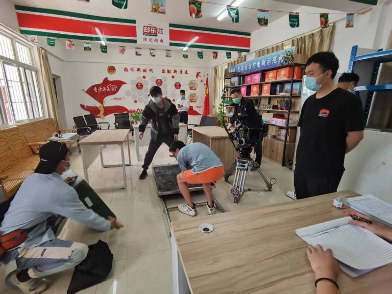 洪山区广告片拍摄公司：极简主义践行者，少即是多的视觉哲学